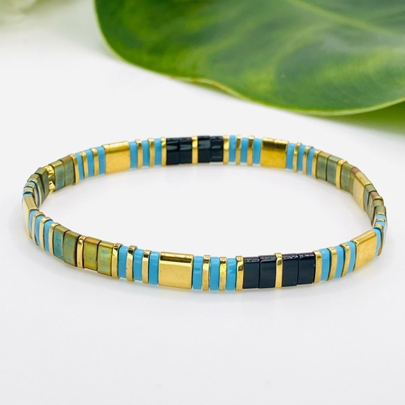 Miyuki Tila bead bracelet - Picture 3 of 3